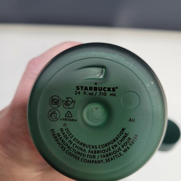 NWOT 2022 Dark Forest Green Starbucks Lightweight Plastic Water Bottle 24 Oz. - Picture 5 of 6